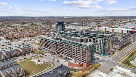 Photo 29 at 627 - 99 Eagle Rock Way, Maple, Vaughan