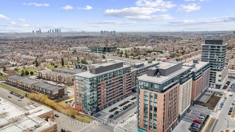 Photo 30 at 627 - 99 Eagle Rock Way, Maple, Vaughan