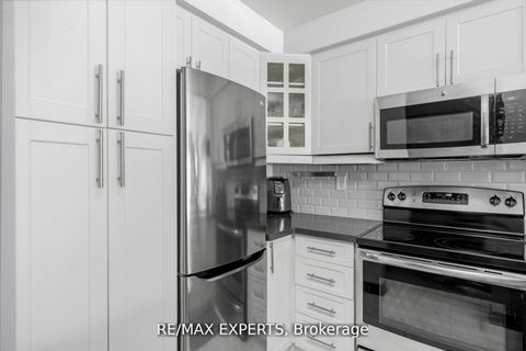Photo 9 at 206 - 1000 Sheppard Avenue W, Bathurst Manor, Toronto