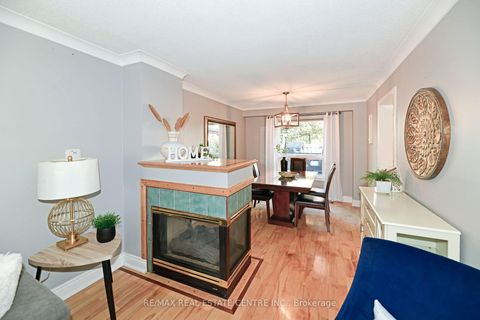 Photo 7 at 135 Trewin Lane, Bowmanville, Clarington