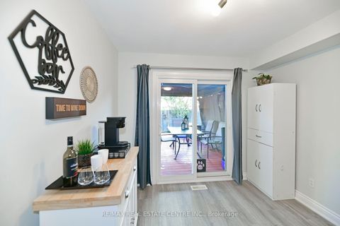 Photo 11 at 135 Trewin Lane, Bowmanville, Clarington