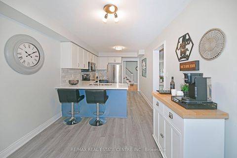 Photo 14 at 135 Trewin Lane, Bowmanville, Clarington