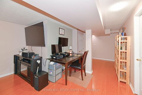 Photo 26 at 135 Trewin Lane, Bowmanville, Clarington