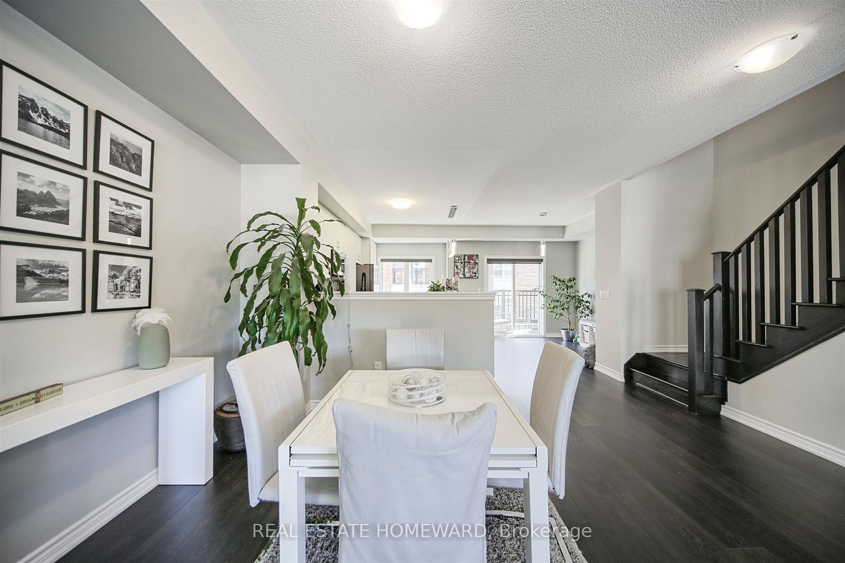 Photo 8 at 55 Antibes Drive, Branson, Toronto Photo 8 at 55 Antibes Drive, Branson, Toronto