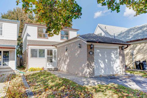 Photo 1 at 699 Jackson Court, Leslie Valley, Newmarket