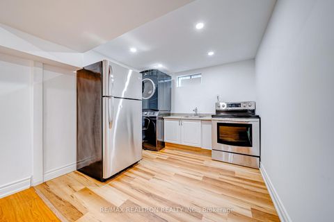 Photo 21 at 699 Jackson Court, Leslie Valley, Newmarket