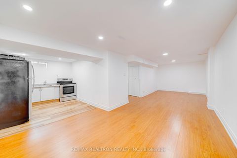 Photo 22 at 699 Jackson Court, Leslie Valley, Newmarket