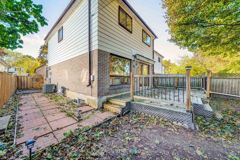 Photo 34 at 699 Jackson Court, Leslie Valley, Newmarket
