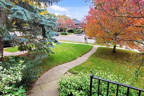Photo 4 at 155 Parkhurst Boulevard, Leaside, Toronto