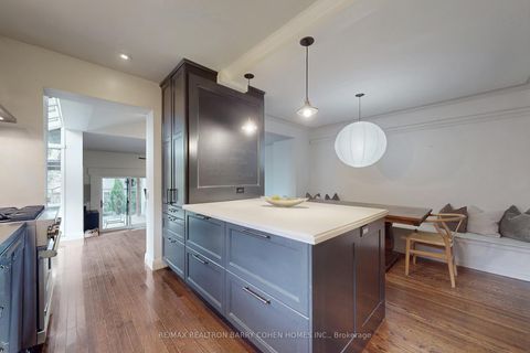 Photo 12 at 155 Parkhurst Boulevard, Leaside, Toronto