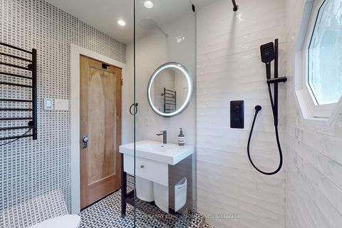 Photo 24 at 155 Parkhurst Boulevard, Leaside, Toronto