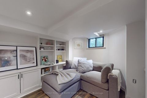 Photo 26 at 155 Parkhurst Boulevard, Leaside, Toronto