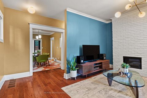Photo 4 at 42 Indian Road, Swansea, Toronto