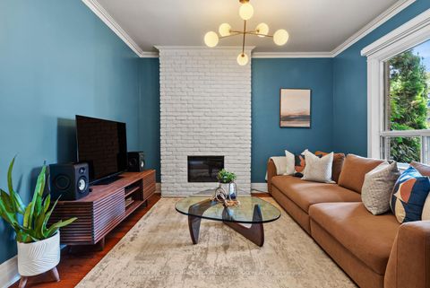 Photo 5 at 42 Indian Road, Swansea, Toronto