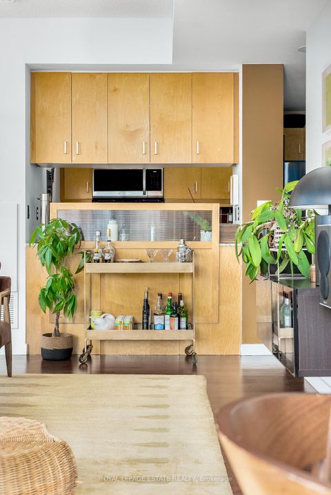 Photo 17 at 1003 - 281 Mutual Street, Yonge Corridor, Toronto Photo 17 at 1003 - 281 Mutual Street, Yonge Corridor, Toronto