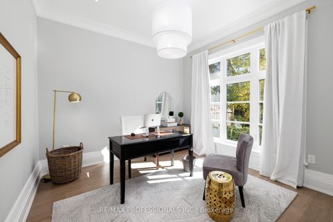 Photo 6 at 2B Fairway Road, Rosethorn, Toronto