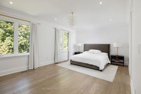Photo 29 at 2B Fairway Road, Rosethorn, Toronto