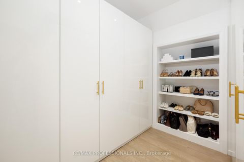 Photo 30 at 2B Fairway Road, Rosethorn, Toronto