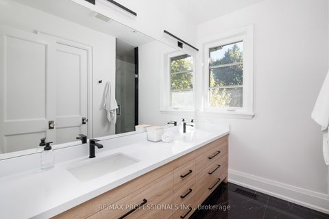 Photo 32 at 2B Fairway Road, Rosethorn, Toronto