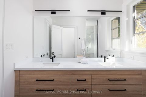 Photo 33 at 2B Fairway Road, Rosethorn, Toronto