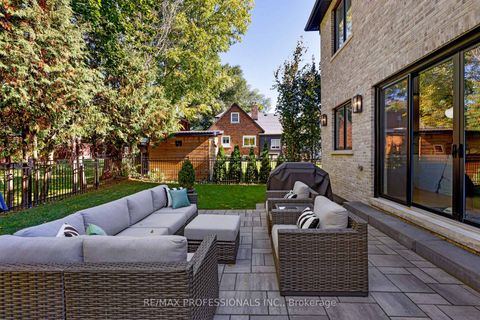 Photo 45 at 2B Fairway Road, Rosethorn, Toronto