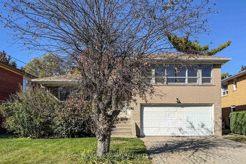 Photo 1 at 410 Patricia Avenue, Newtonbrook West, Toronto