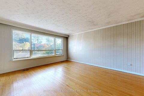Photo 7 at 410 Patricia Avenue, Newtonbrook West, Toronto