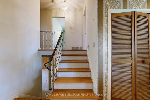 Photo 14 at 410 Patricia Avenue, Newtonbrook West, Toronto