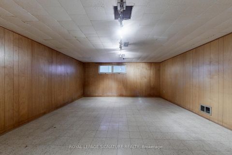 Photo 39 at 410 Patricia Avenue, Newtonbrook West, Toronto