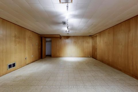 Photo 41 at 410 Patricia Avenue, Newtonbrook West, Toronto