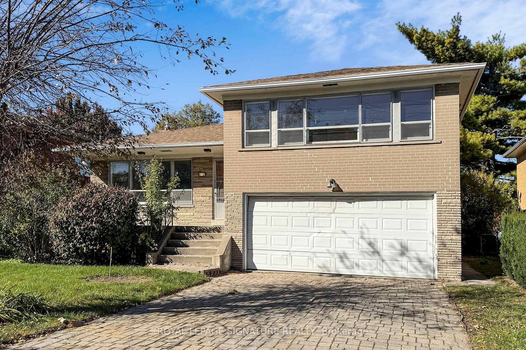 410 Patricia Avenue, Newtonbrook West, Toronto  by Loree Meneguzzi Real Estate 410 Patricia Avenue, Newtonbrook West, Toronto