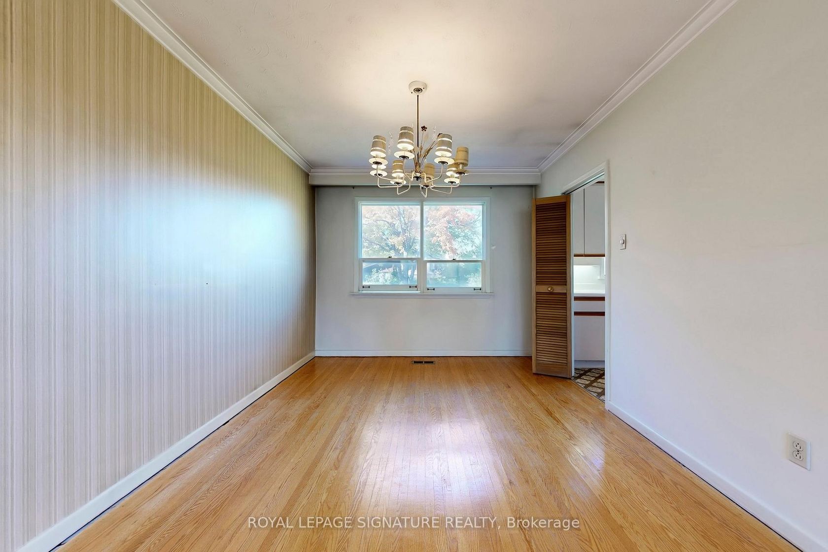 Photo 10 at 410 Patricia Avenue, Newtonbrook West, Toronto Photo 10 at 410 Patricia Avenue, Newtonbrook West, Toronto
