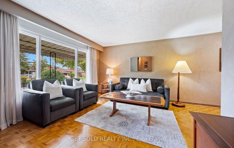 Photo 3 at 14 Turnvale Road, Clairville, Toronto