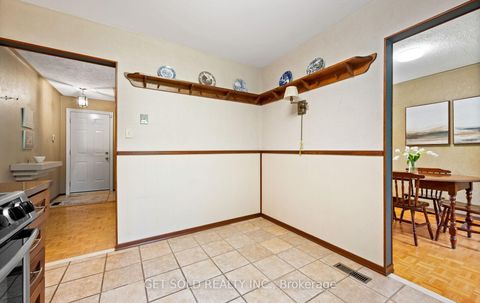 Photo 14 at 14 Turnvale Road, Clairville, Toronto