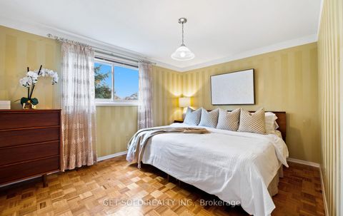Photo 16 at 14 Turnvale Road, Clairville, Toronto