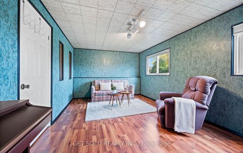 Photo 28 at 14 Turnvale Road, Clairville, Toronto
