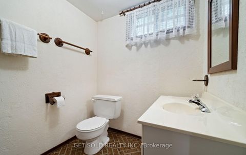 Photo 31 at 14 Turnvale Road, Clairville, Toronto