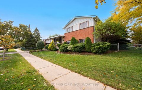 Photo 40 at 14 Turnvale Road, Clairville, Toronto
