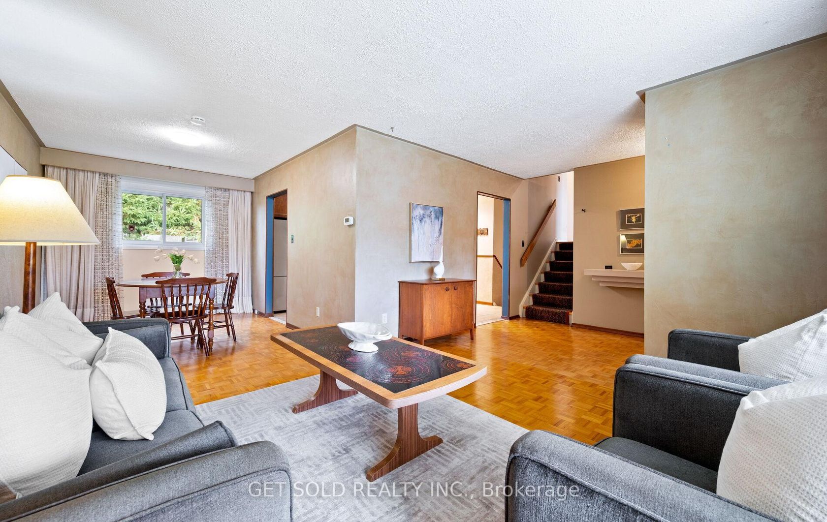Photo 6 at 14 Turnvale Road, Clairville, Toronto Photo 6 at 14 Turnvale Road, Clairville, Toronto