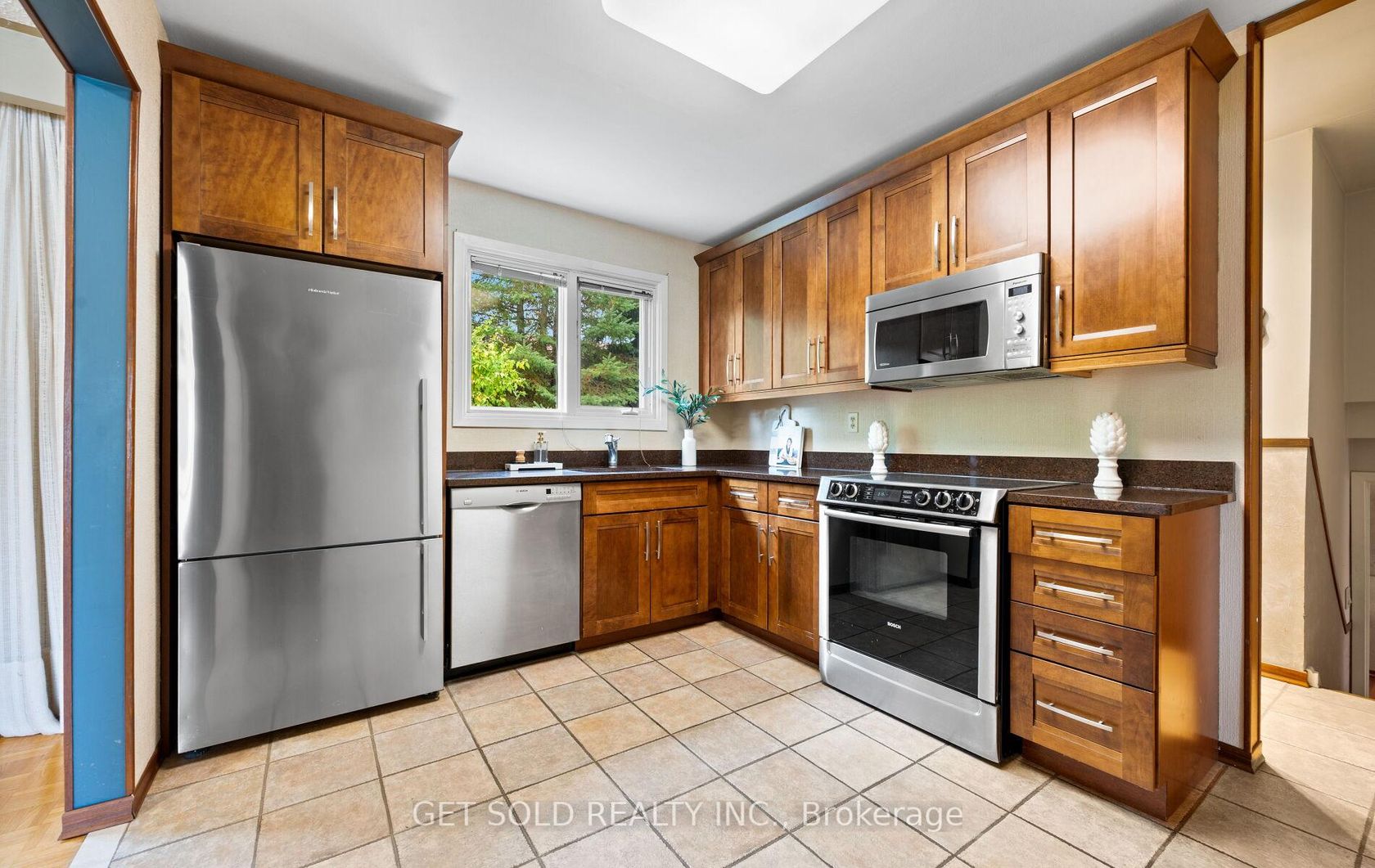 Photo 12 at 14 Turnvale Road, Clairville, Toronto Photo 12 at 14 Turnvale Road, Clairville, Toronto