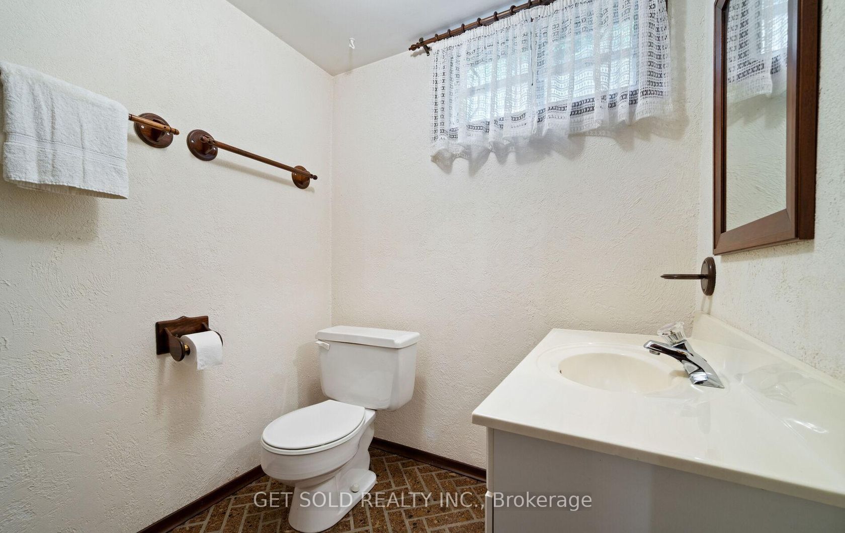Photo 31 at 14 Turnvale Road, Clairville, Toronto Photo 31 at 14 Turnvale Road, Clairville, Toronto