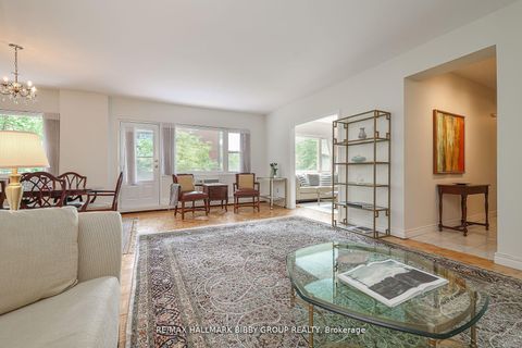 Photo 2 at 435 - 21 Dale Avenue, Moore Park, Toronto
