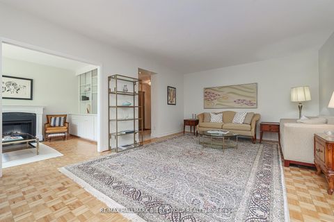 Photo 4 at 435 - 21 Dale Avenue, Moore Park, Toronto
