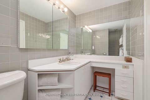 Photo 21 at 435 - 21 Dale Avenue, Moore Park, Toronto