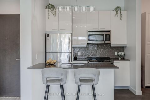 Photo 4 at 409 - 569 King Street E, Moss Park, Toronto