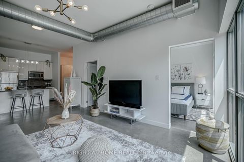 Photo 11 at 409 - 569 King Street E, Moss Park, Toronto