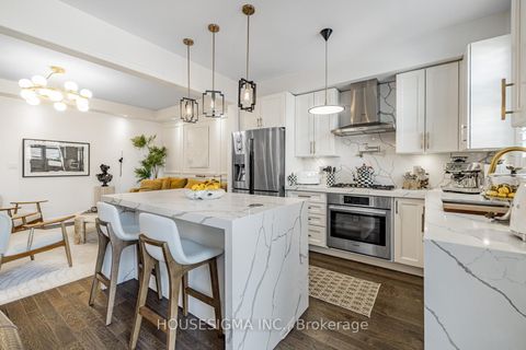 Photo 7 at 46 Vedette Way, Vellore Village, Vaughan