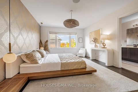 Photo 13 at 46 Vedette Way, Vellore Village, Vaughan