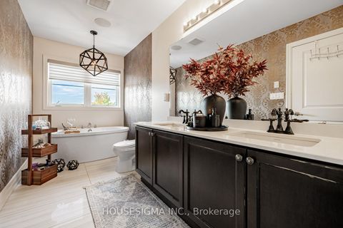 Photo 15 at 46 Vedette Way, Vellore Village, Vaughan