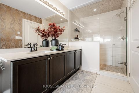 Photo 16 at 46 Vedette Way, Vellore Village, Vaughan